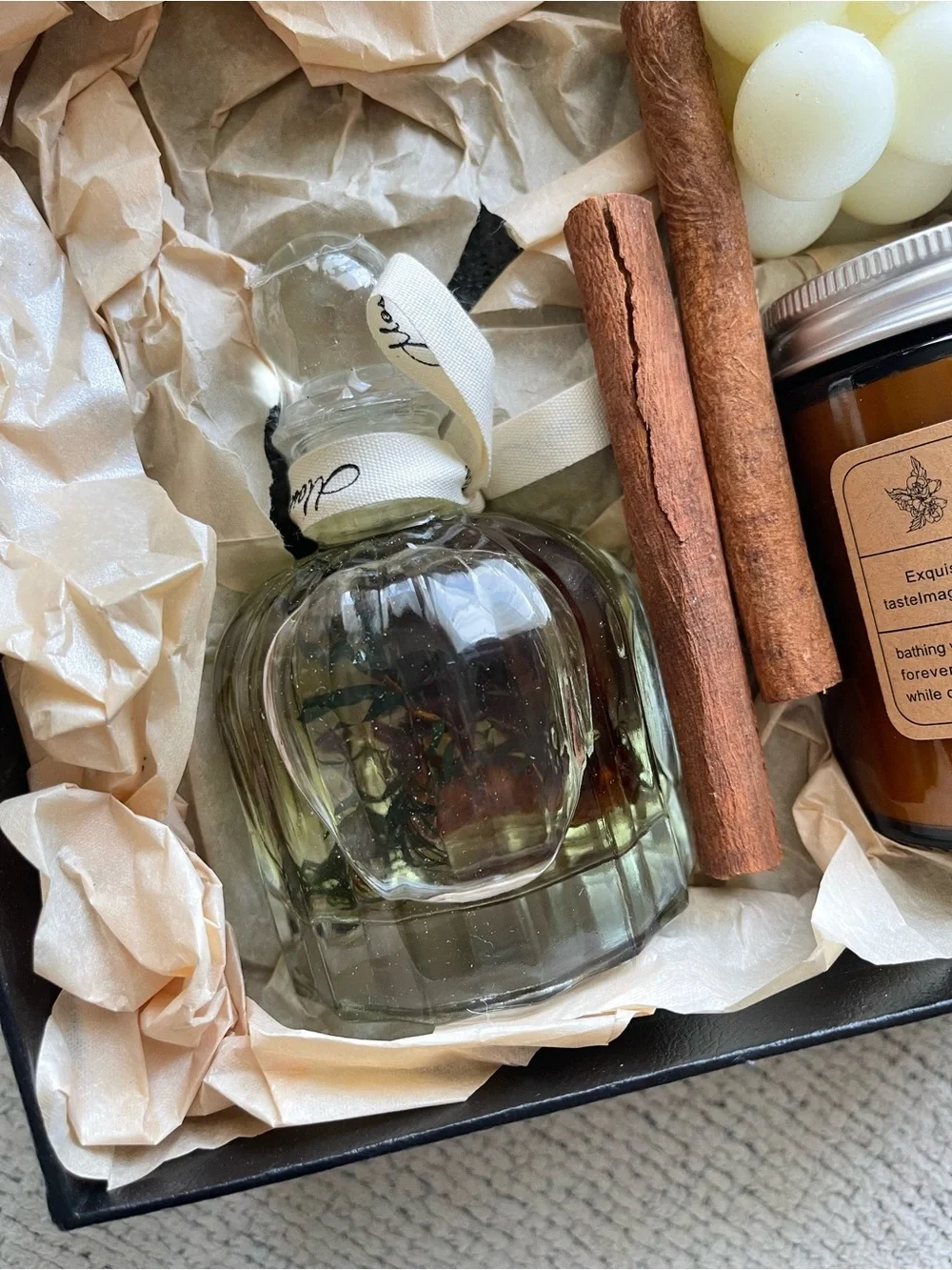 White Candle & Diffuser Gift Set - Picture 4 of 6